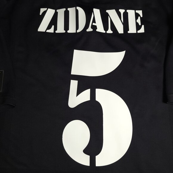 Zidane Real Madrid UEFA 2001 2002 Away Soccer Jersey Shirt L SKU# 134747 - Picture 3 of 9